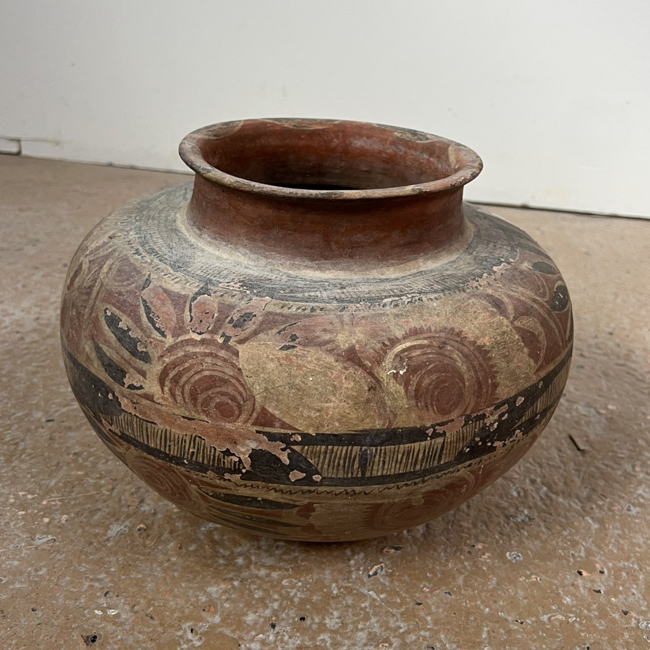Painted pot, no 2