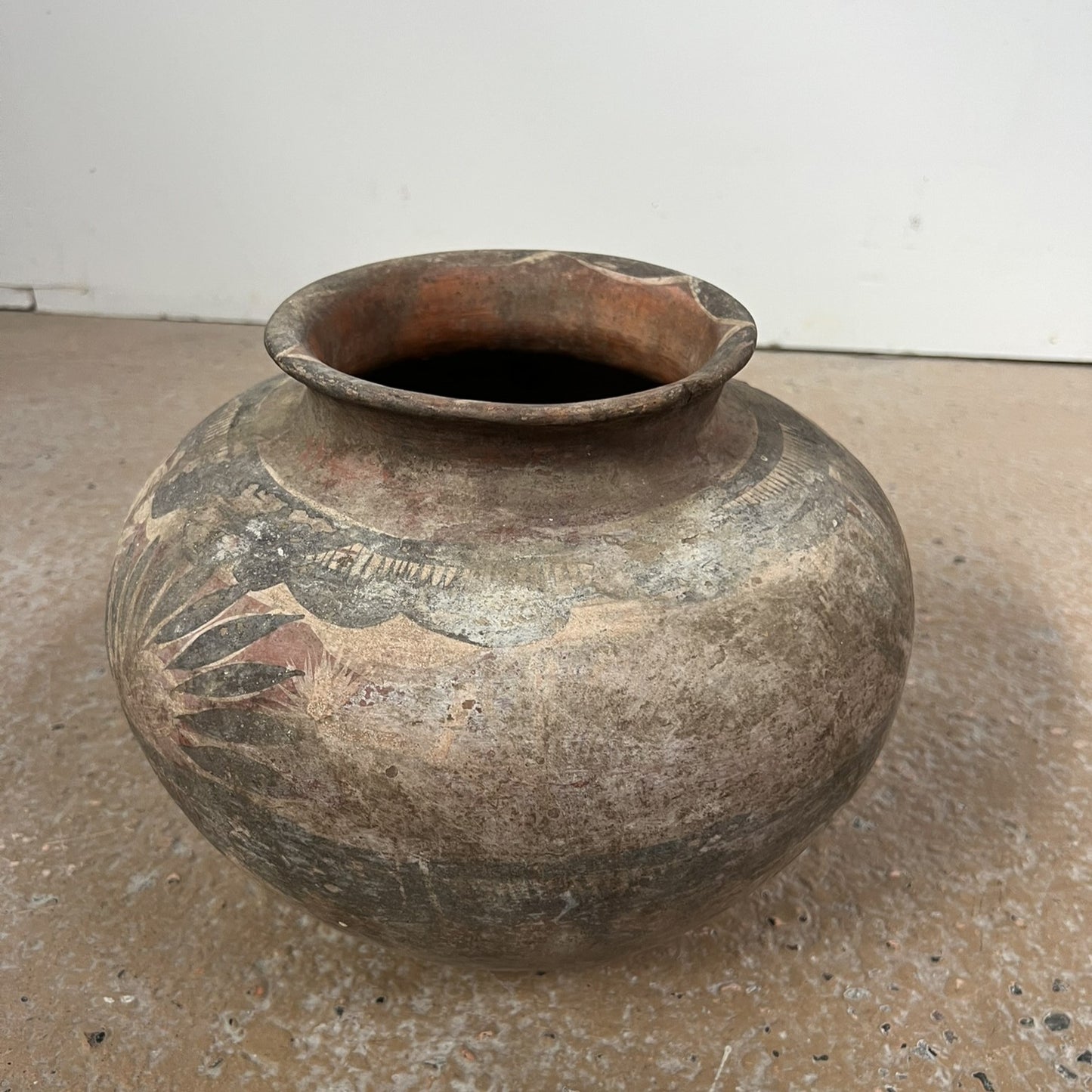 Painted pot, no 3